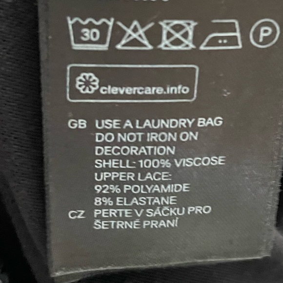 H&M Black Top With Lace Size Med - Picture 5 of 6